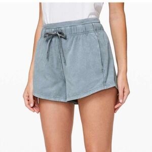 lululemon athletica inner glow high rise short 3”